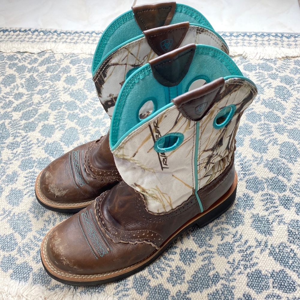 Ariat Fatbaby Cowgirl Boot Size 7.5 Women's Brown